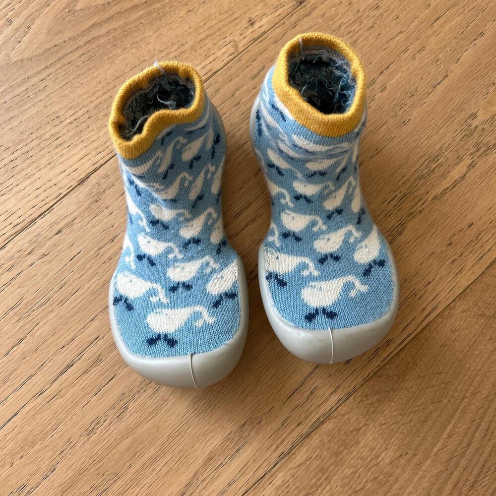 Blue and white whale print